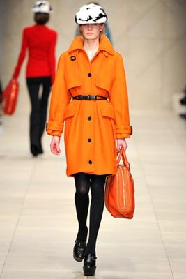 Burberry Prorsum F/W 2011 - Jenny Sinkaberg