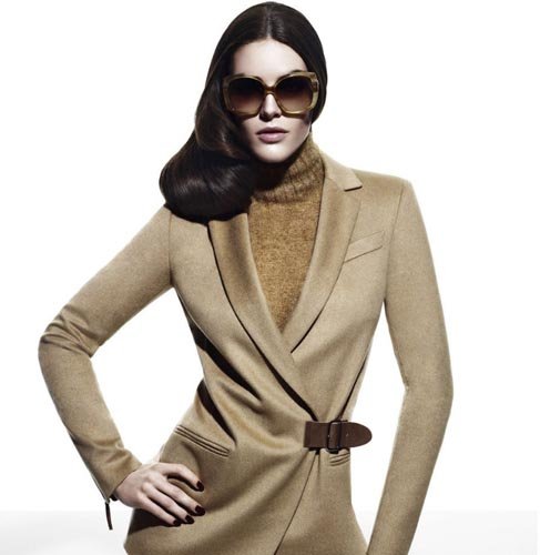 MaxMara F/W 2011 : Hilary Rhoda