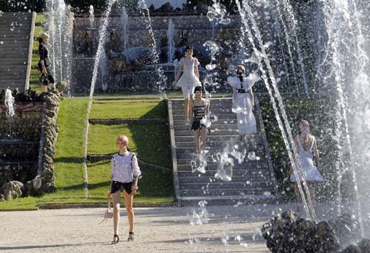 Chanel Cruise 2013 Versailles