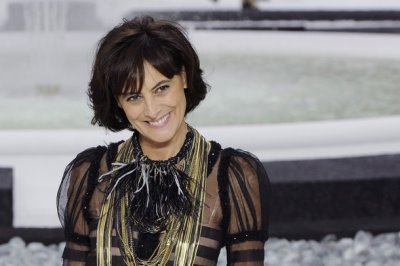 Chanel S/S 2011 : Ines de la Fressange