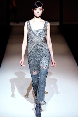 Alberta Ferretti F/W 2011 - Fei Fei Sun