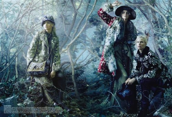 Vogue August 2010:Sasha Pivovarova, Caroline Trentini &amp; Christina Kruse