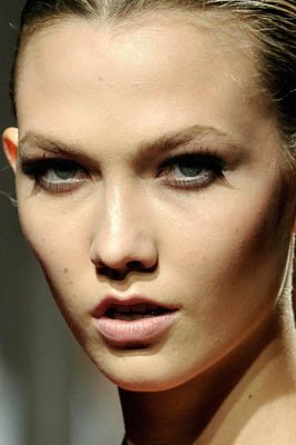 Lanvin S/S 2011 : Karlie Kloss