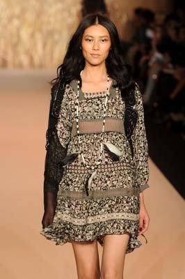 Anna Sui S/S 2011 : Liu Wen