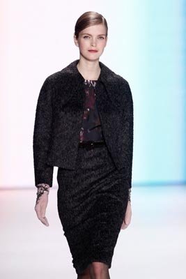 Carolina Herrera F/W 2011 - Mirte Maas