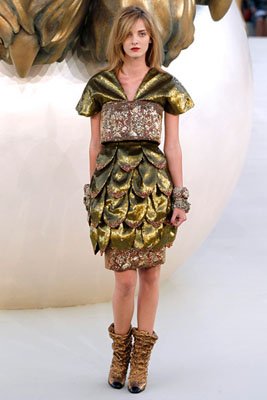 Chanel Haute Couture F/W 10.11:Denisa Dvorakova