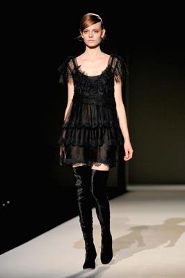Alberta Ferretti F/W 2011 - Nimue Smit