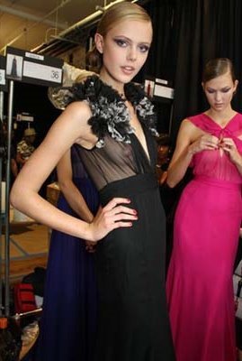 Jason Wu S/S 2011 : Frida Gustavsson &amp; Karlie Kloss