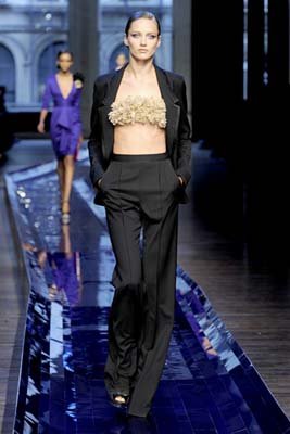 Jason Wu S/S 2011 : Karmen Pedaru