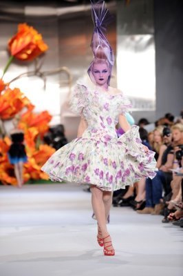 Christian Dior Haute Couture F/W 2010:Jessica Stam