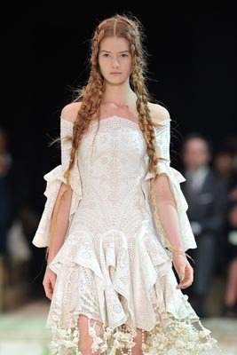 Alexander McQueen S/S 2011 : Esme Wissels