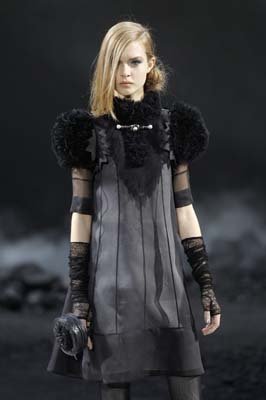 Chanel F/W 2011 - Josephine Skriver