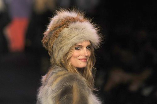 Anna Sui F/W 2011 - Lily Donaldson