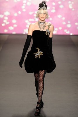 Anna Sui F/W09 - Agyness Deyn