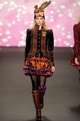 Anna Sui F/W09 - Sasha Pivovarova