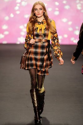 Anna Sui F/W09 - Snejana Onopka