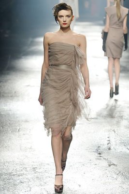 Lanvin F/W&apos;09 - Lily Donaldson