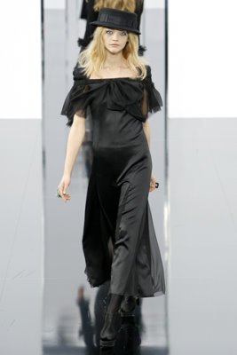 Chanel F/W&apos;09 - Sasha Pivovarova