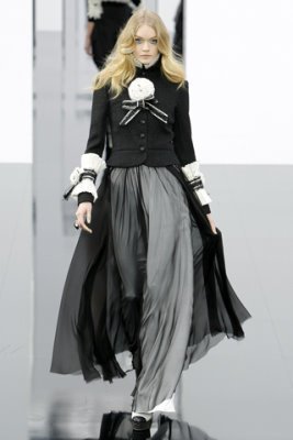 Chanel F/W&apos;09 - Lindsay Ellingson
