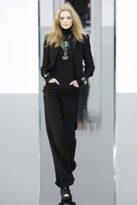 Chanel F/W&apos;09 - Toni Garrn