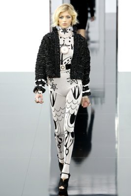 Chanel F/W&apos;09 - Anja Rubik