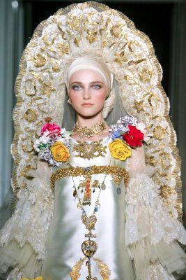 Christian Lacroix Haute Couture F/W 09.10 - Vlada Roslyakova