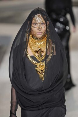 Givenchy Haute Couture F/W 09.10 - Ana Carolina Reis