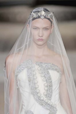 Givenchy Haute Couture F/W 09.10 - Karlie Kloss