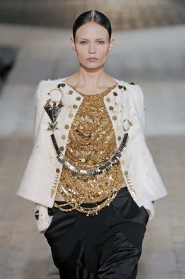 Givenchy Haute Couture F/W 09.10 - Natasha Poly