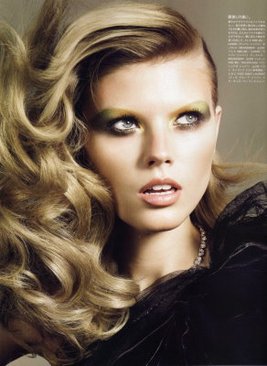 Vogue Nippon October 2009 - Maryna Linchuk