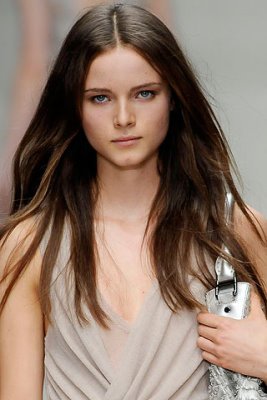 Burberry Prorsum S/S 2010 - Anna De Rijk