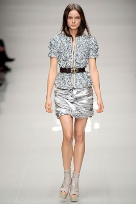 Burberry Prorsum S/S 2010 - Anna De Rijk