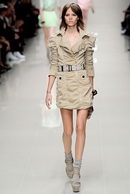 Burberry Prorsum S/S 2010 - Freja Beha Erichsen