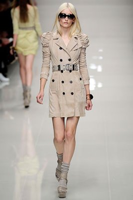 Burberry Prorsum S/S 2010 - Iekeline Stange