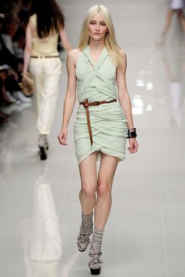 Burberry Prorsum S/S 2010 - Iekeline Stange