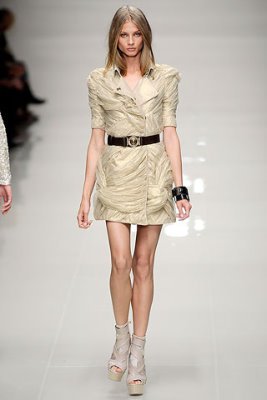 Burberry Prorsum S/S 2010 - Anna Selezneva