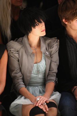 Burberry Prorsum S/S 2010 - Agyness Deyn