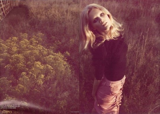 Vogue Germany January 2010 : Toni Garrn