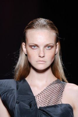 Espaço Fashion F/W 2010 - Caroline Trentini 