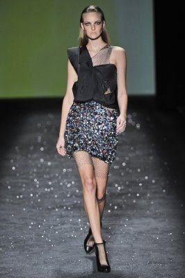 Espaço Fashion F/W 2010 - Caroline Trentini 