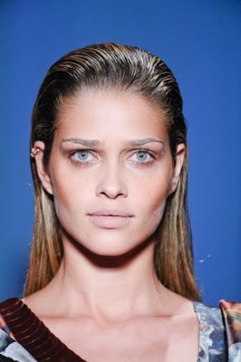 Espaço Fashion F/W 2010 - Ana Beatriz Barros 