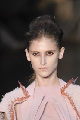Animale FW 2010 - Daiane Conterato