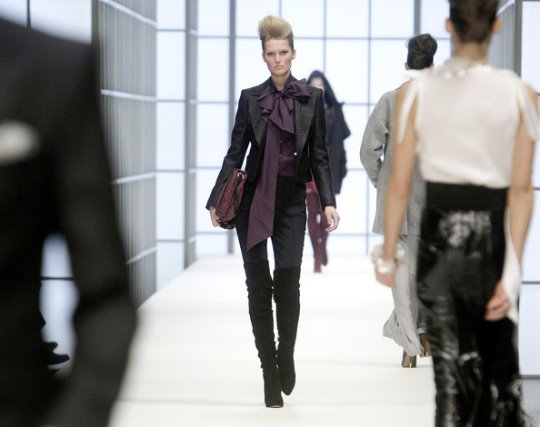BOSS BLACK FW 2010 - Toni Garrn