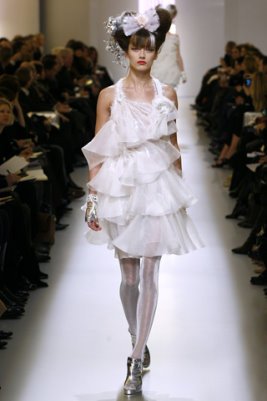 Chanel HC S/S 2010 - Karmen Pedaru