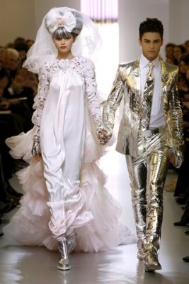 Chanel HC S/S 2010 - Abbey Lee &amp; Baptiste Giabiconi