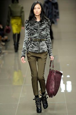 Burberry Prorsum F/W 2010 - Shu Pei