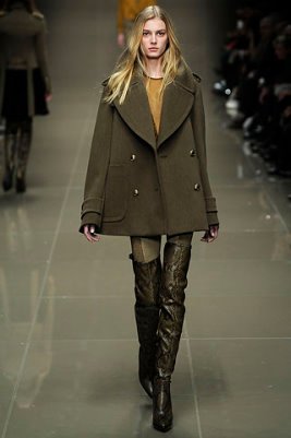 Burberry Prorsum F/W 2010 - Sigrid Agren