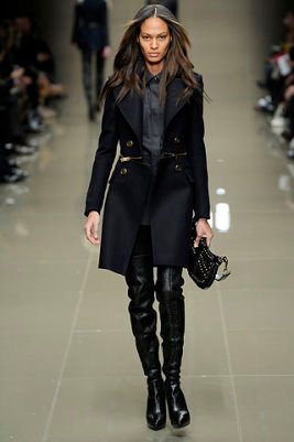 Burberry Prorsum F/W 2010 - Joan Smalls