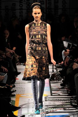 Prada F/W 2010 - Lisanne De Jong