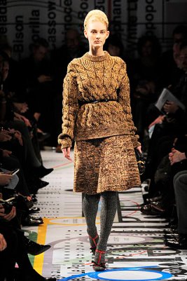 Prada F/W 2010 - Patricia van der Vliet